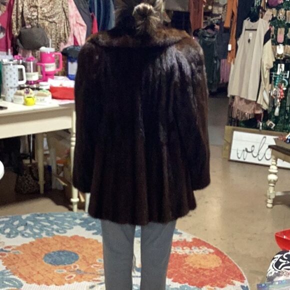 Stylish Soft Vintage Dark Brown Mink Coat - Picture 12 of 12